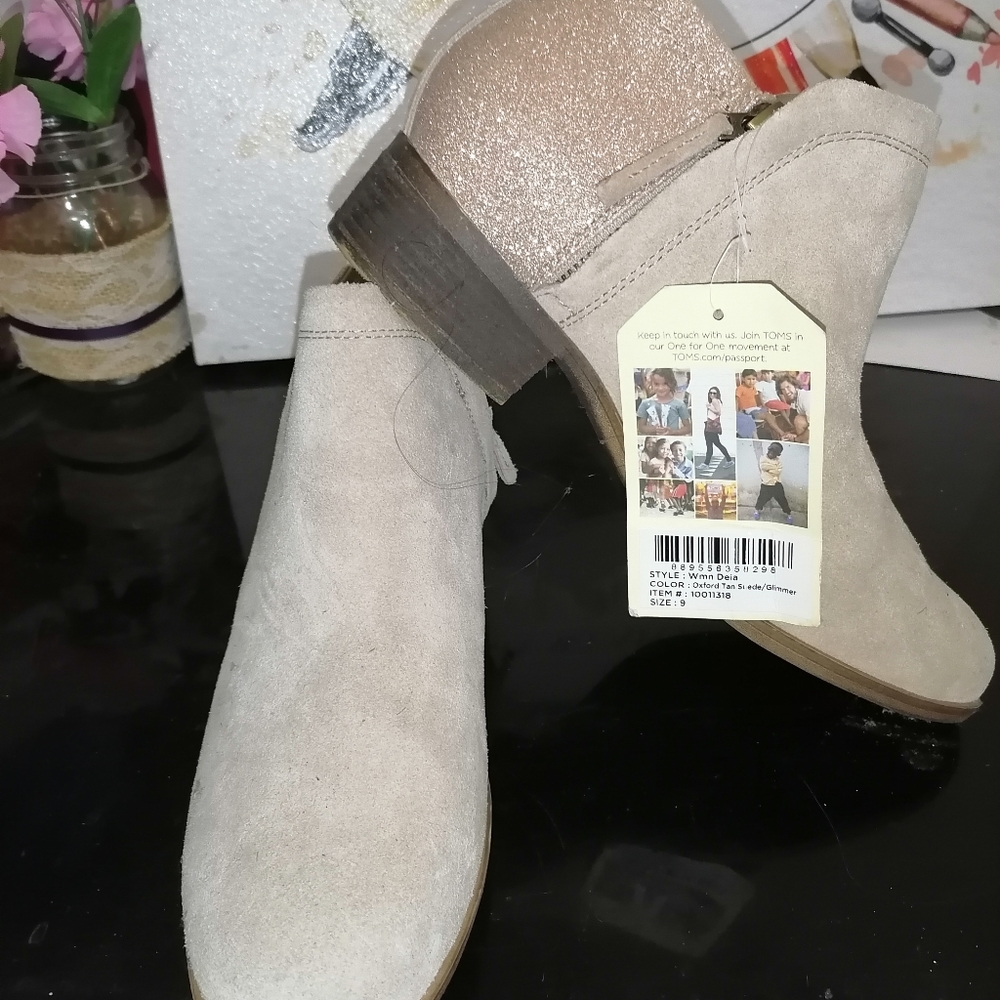 NWT TOMS glitter booties
